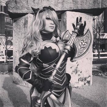 Yaya Han