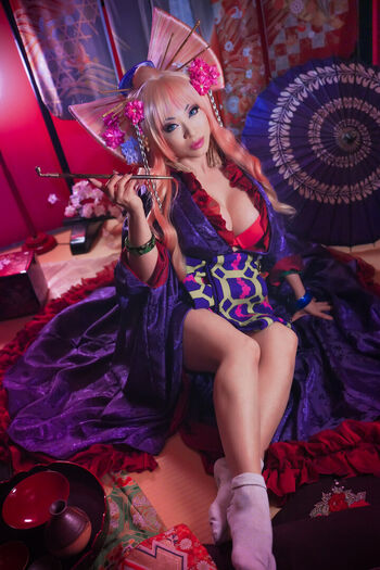 Yaya Han